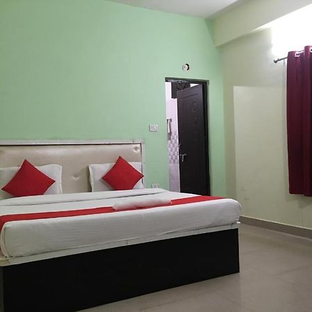 ורנאסי Hotel Yug Residency מראה חיצוני תמונה