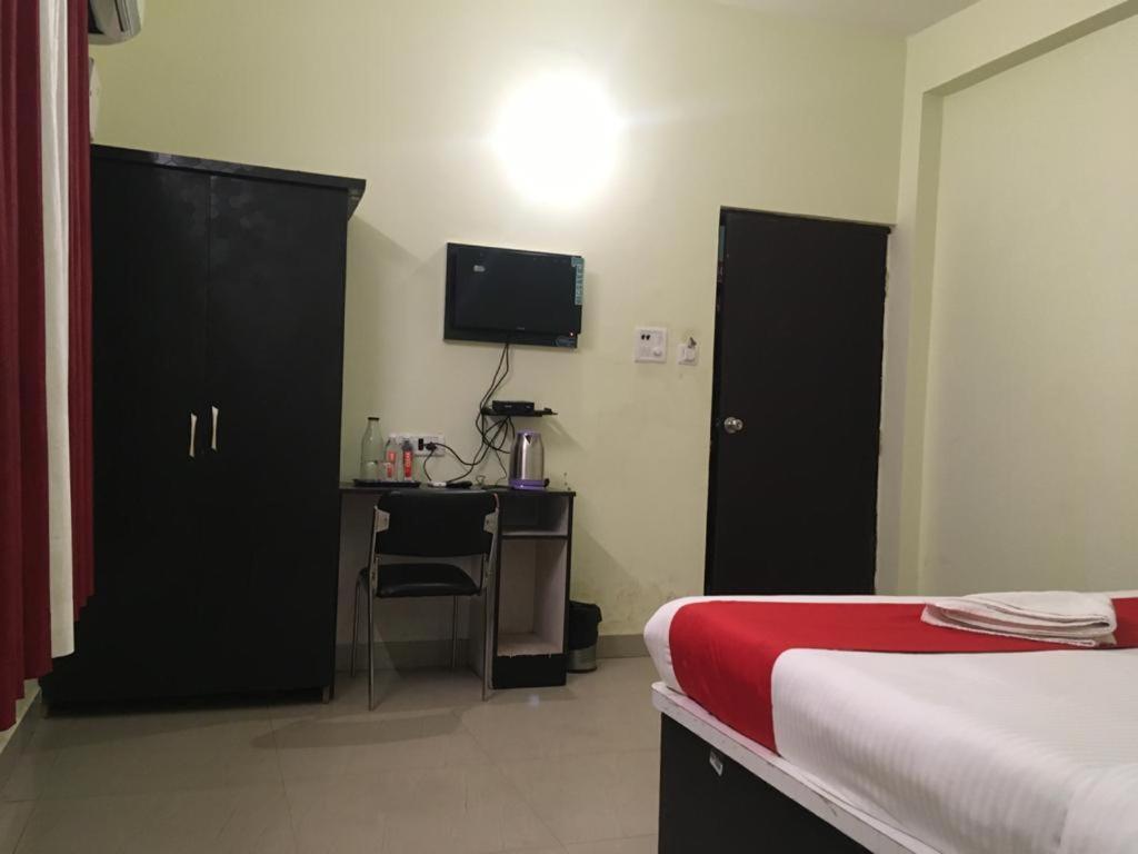 ורנאסי Hotel Yug Residency מראה חיצוני תמונה